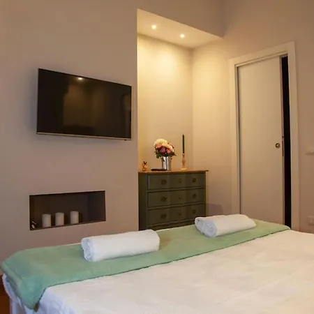 Roma, Gemelli Casa Eleganza, Modernista Rom