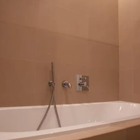 Roma, Gemelli Casa Eleganza, Modernista Lägenhet Rom
