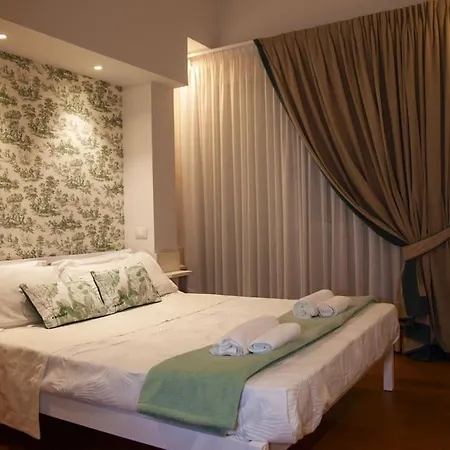 Lägenhet Roma, Gemelli Casa Eleganza, Modernista